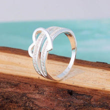 Spectacular Silver Heart Ring with Rhinestones